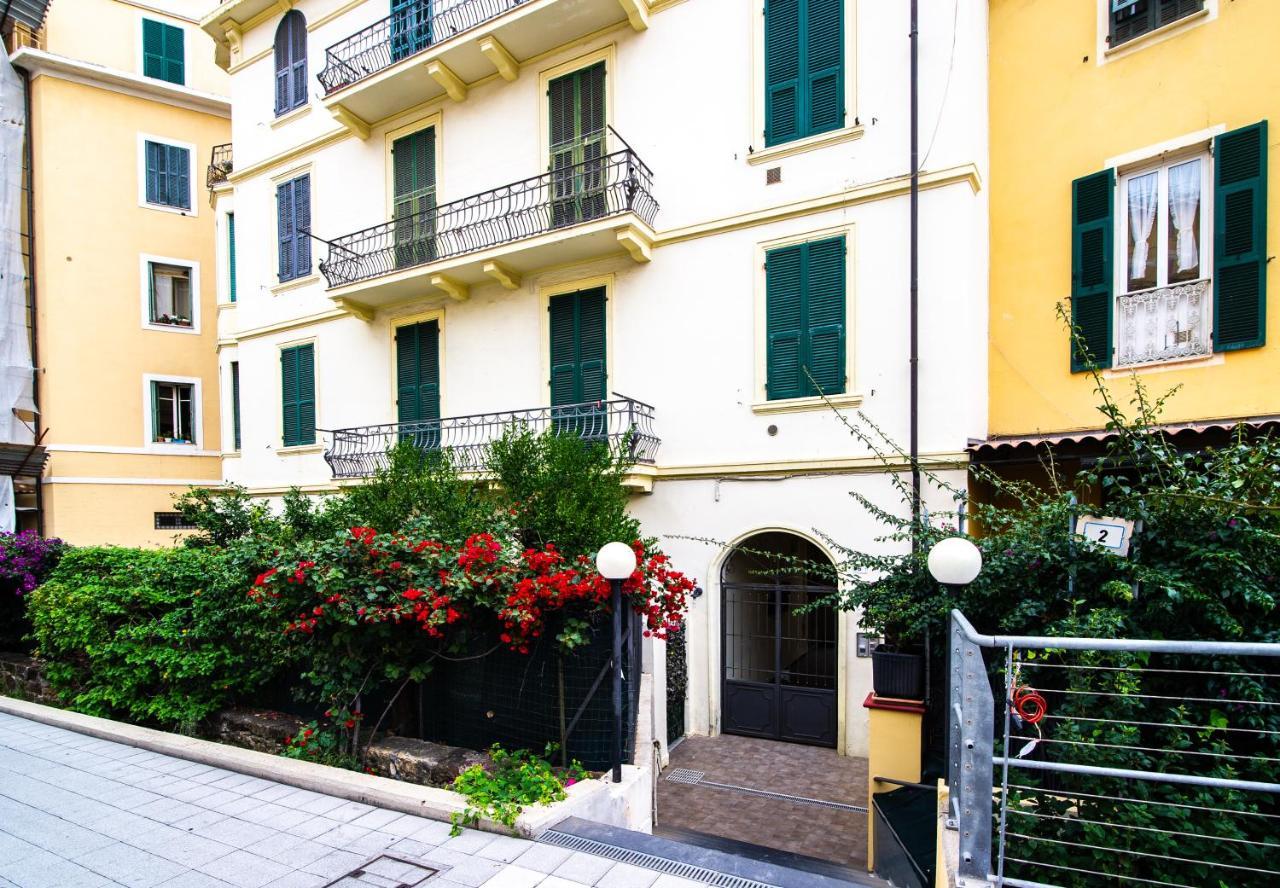 Sanremo Grand Central Apartment Exterior foto